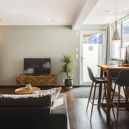 Alpen Bijou Mit Bergkulisse & Liebe Zum Detail * ادلبودن